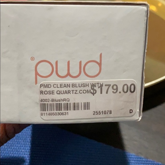 PMD rose quartz smart facial cleaning brush - Picture 2 of 4